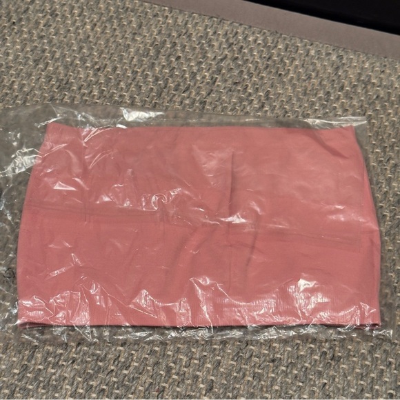 NWT Dynamic Seamless Apparel Pink Intimate Wear - Picture 6 of 6